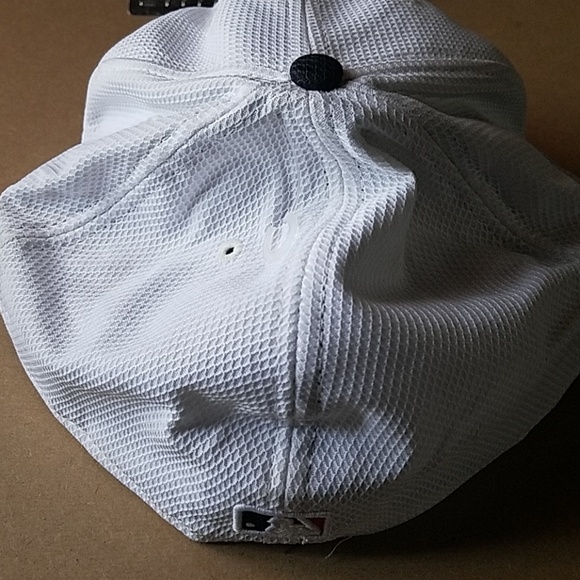 MLB Pirates New Era Official On-Field Cap 81/2 - Picture 2 of 6